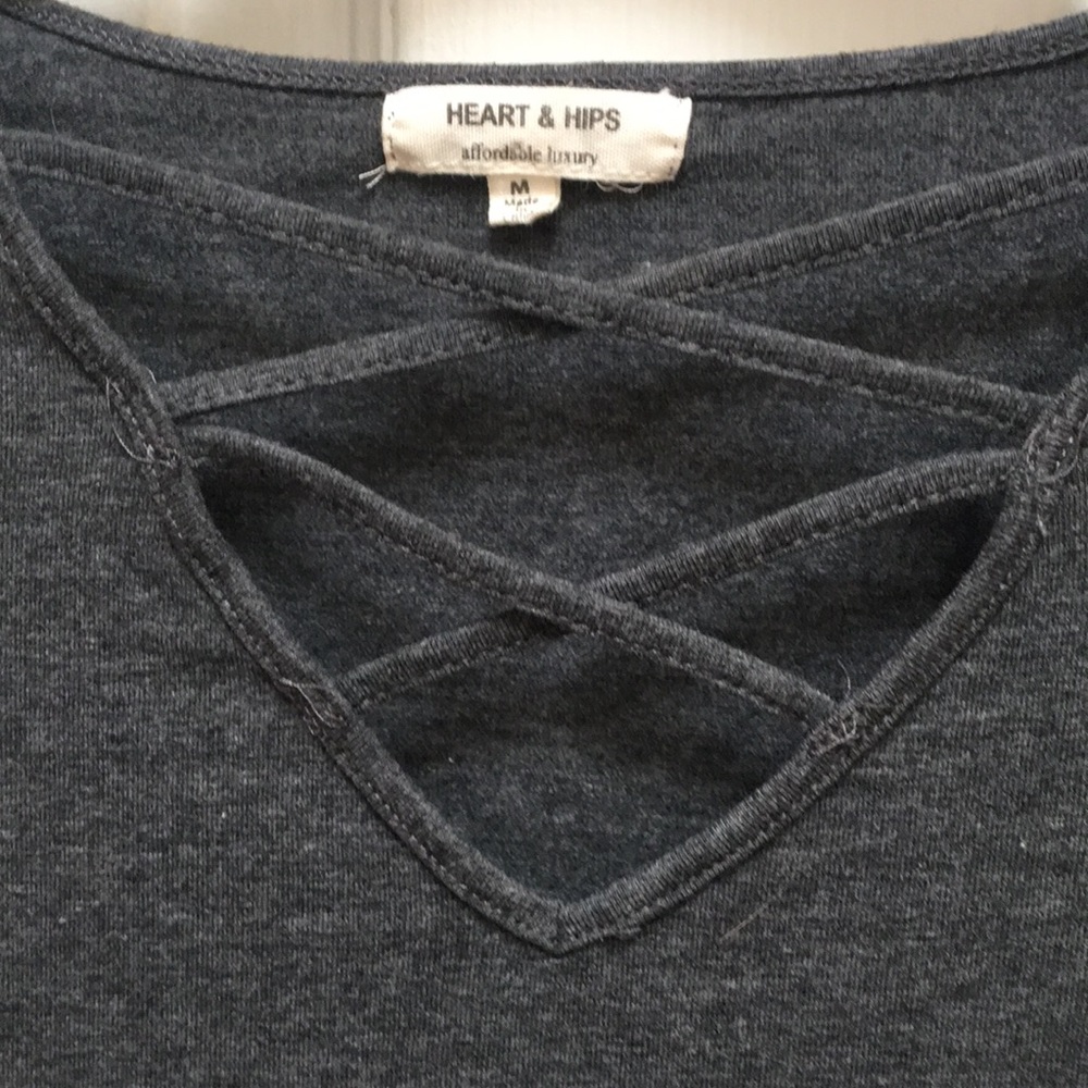 Gray top - Picture 2 of 4